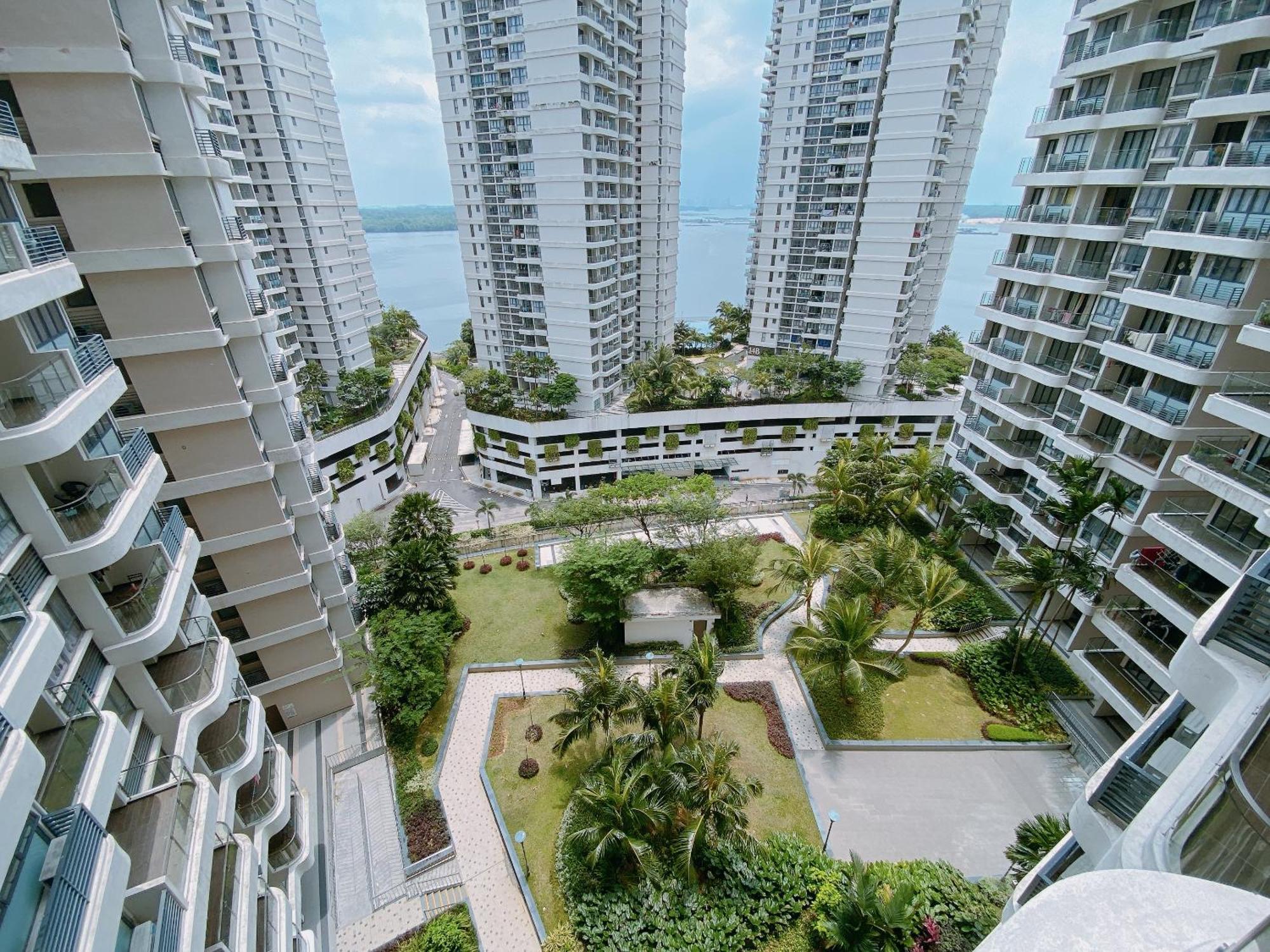 Country Garden Danga Bay By Lions Bay Apartment Johor Bahru Room photo
