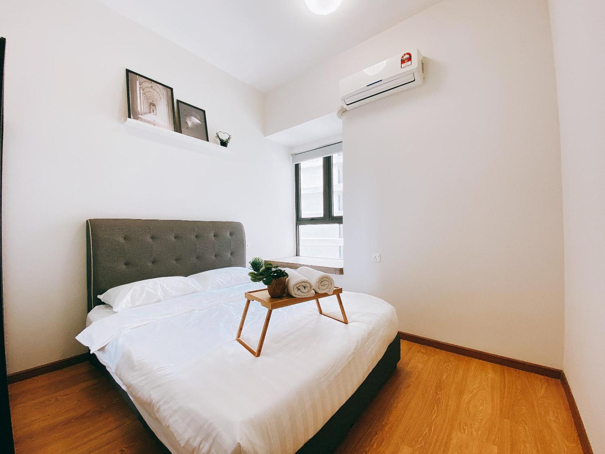 Country Garden Danga Bay By Lions Bay Apartment Johor Bahru Room photo