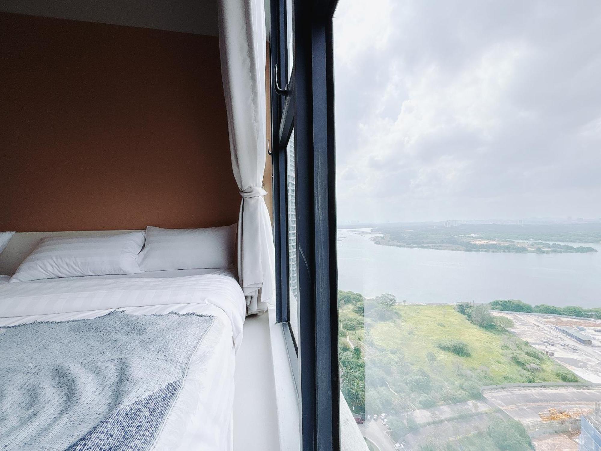 Country Garden Danga Bay By Lions Bay Apartment Johor Bahru Room photo