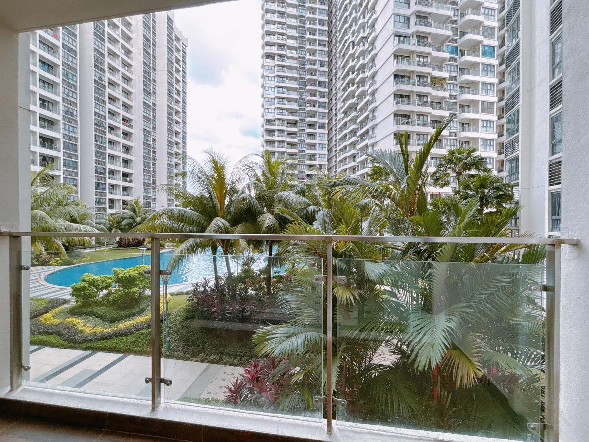 Country Garden Danga Bay By Lions Bay Apartment Johor Bahru Room photo